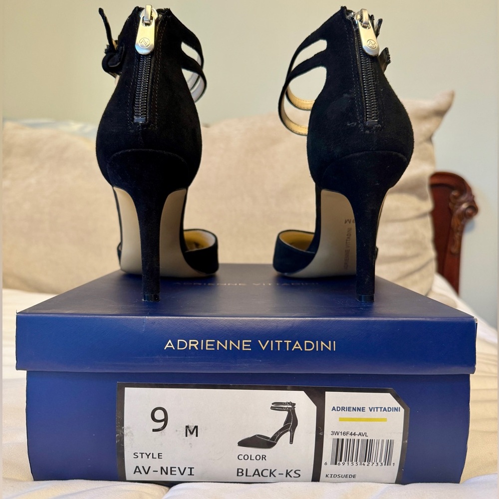Adrienne Vittadini Women’s Nevi Two Piece Black Suede Pumps - Picture 4 of 11